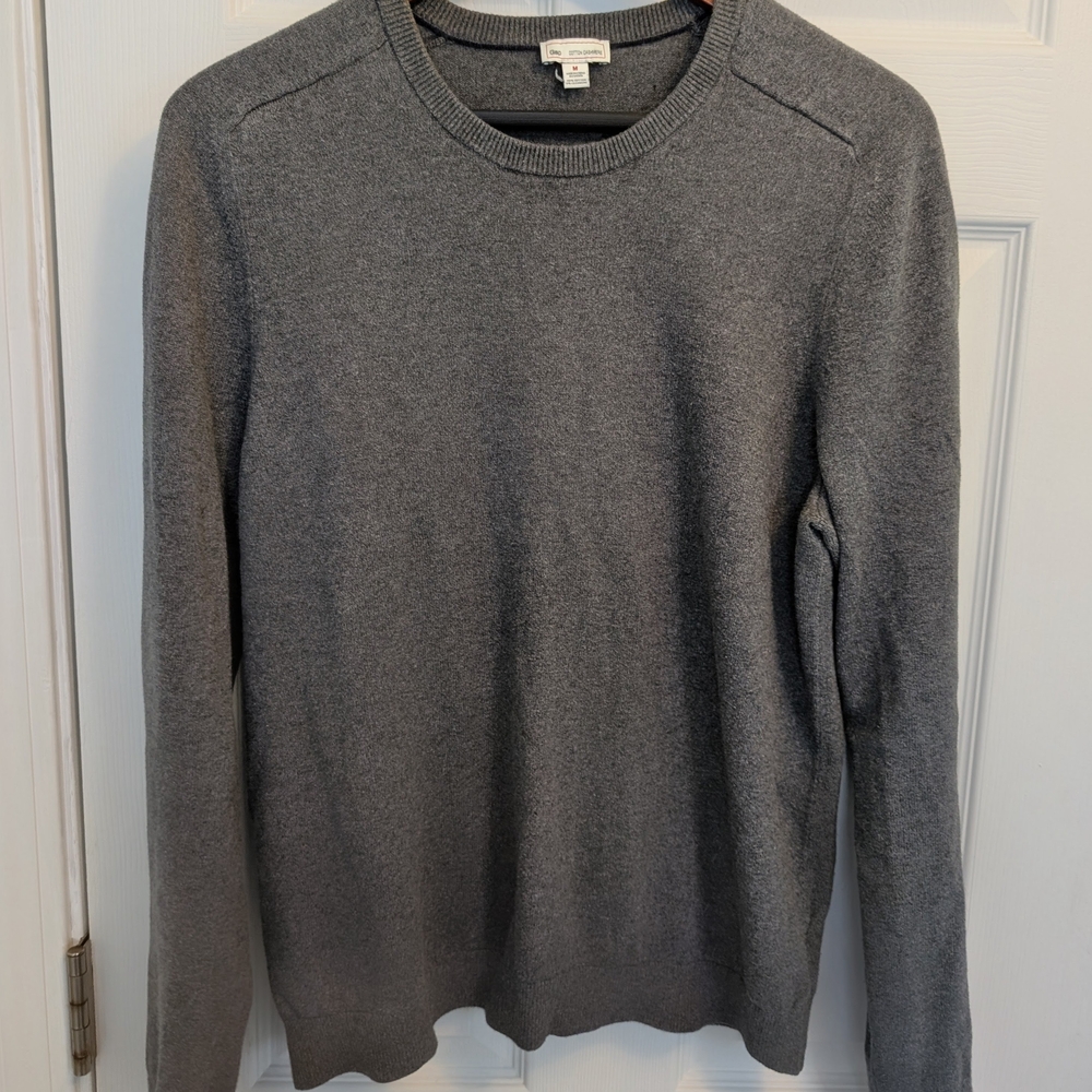 GAP Men's Gray Crewneck Sweater
